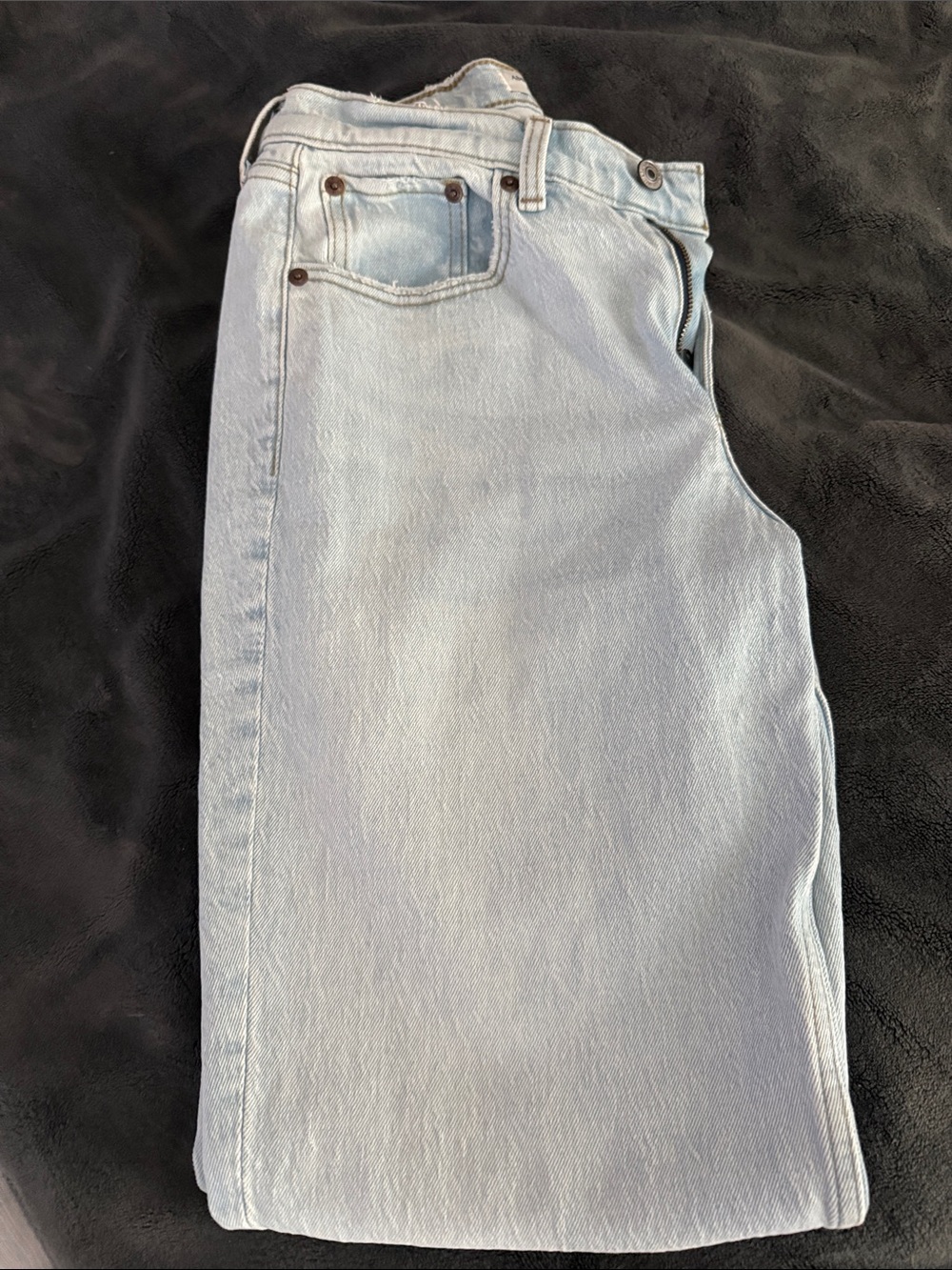 Abercrombie Light Wash Women’s 90s Straight Mid Rise - Curve Love